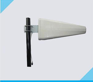 445*210*65mm 698-960/1710-2700MHz 15dBi   Vertical 4G log-periodic antenna (LP4G002)